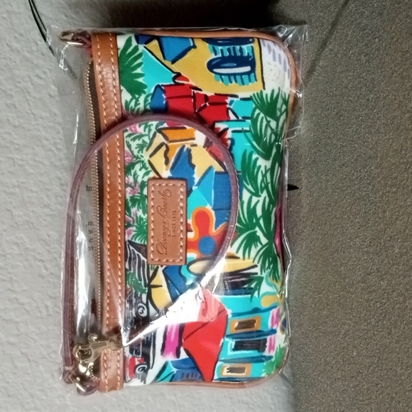 Dooney & Bourke Bags New Dooney Bourke Sandbar Tropical Vacation
